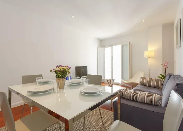 Calderon De La Barca Apartment *